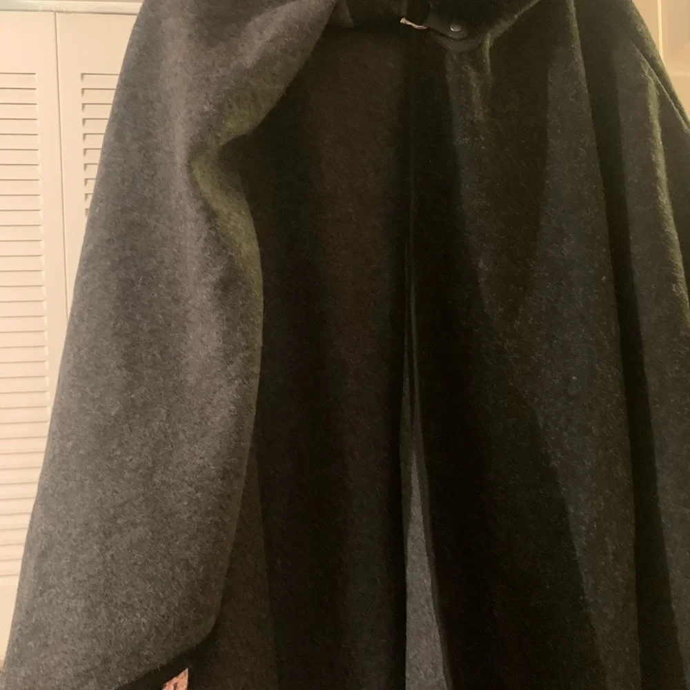 CARDIGAN GRAY SHAWL HOODIE. - Picture 12 of 12